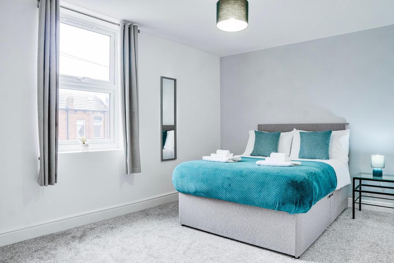 Spacious 4 Bedroom House Near Leeds Cc Beeston Hill Екстериор снимка