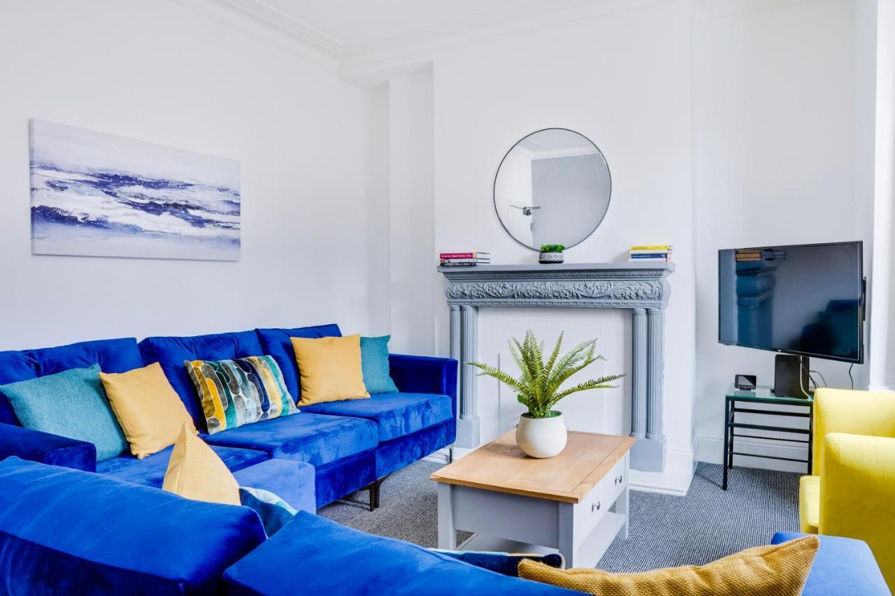 Spacious 4 Bedroom House Near Leeds Cc Beeston Hill Екстериор снимка