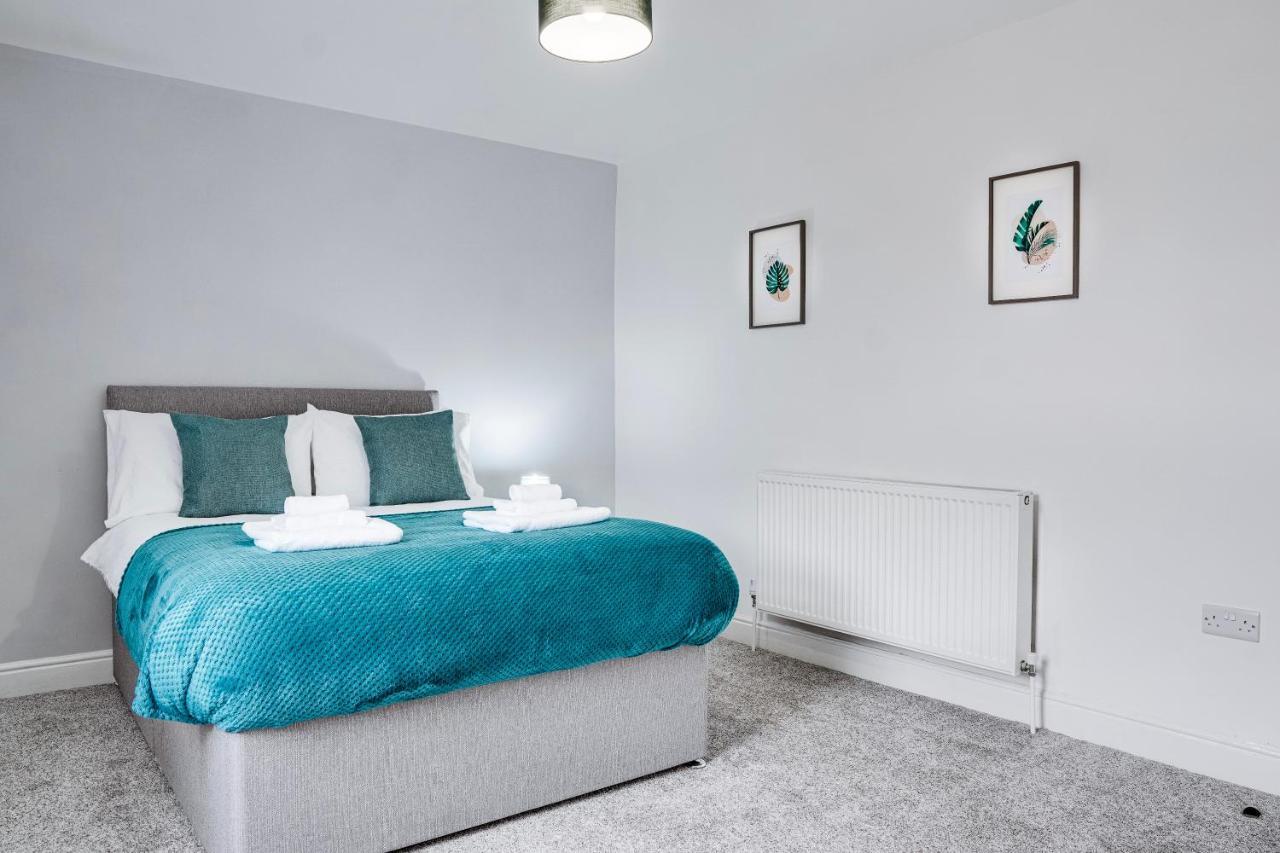 Spacious 4 Bedroom House Near Leeds Cc Beeston Hill Екстериор снимка
